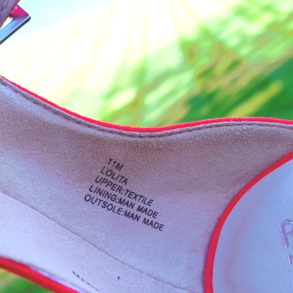 Kenneth Cole Reaction "Lolita" Ankle-Strap Heeled Sandals (size 11M) - Picture 6 of 10